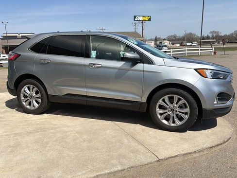 Used 2024 Ford Edge Titanium AWD/4WD image 6