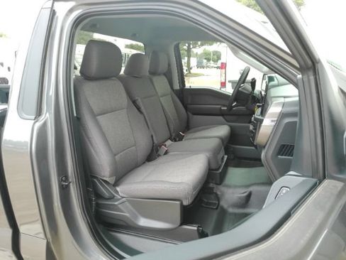 Used 2025 Ford F150 XL w/ Equipment Group 103A High RWD image 19