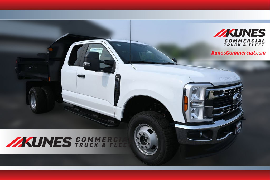 New 2025 Ford F350 XL w/ XL Chrome Package AWD/4WD image 1