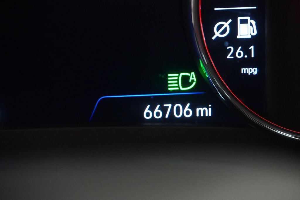 Used 2023 Chevrolet Malibu LT w/ Driver Confidence Package FWD image 9