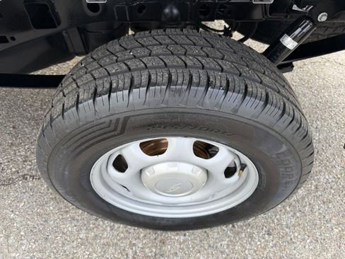 Used 2023 Ford F150 XL w/ Trailer Tow Package image 47