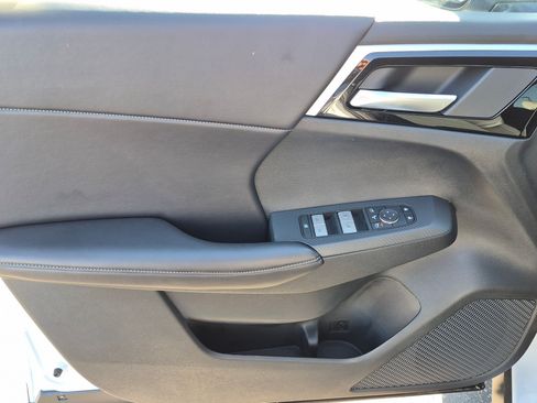 New 2026 Nissan Rogue SL AWD/4WD image 10
