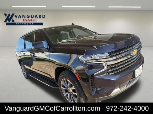 Used 2023 Chevrolet Suburban LT w/ Luxury Package image 1