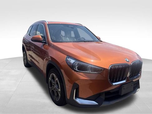 Used 2023 BMW X1 xDrive28i w/ Convenience Package AWD/4WD image 5