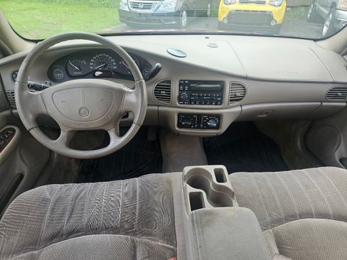 Used 2003 Buick Century Custom w/ Preferred Equipment Group 1SB FWD image 10