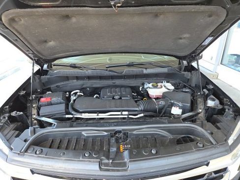 Used 2024 Chevrolet Silverado 1500 LT AWD/4WD image 75
