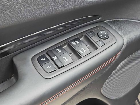 Used 2024 Dodge Durango GT RWD image 24