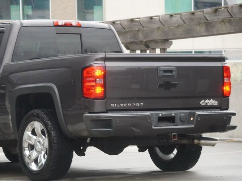 Used 2014 Chevrolet Silverado 1500 High Country w/ High Country Premium Package image 32