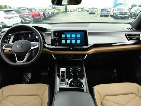 Certified 2026 Volkswagen Atlas Cross Sport SE AWD/4WD image 7