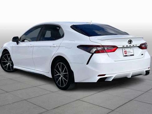 Used 2023 Toyota Camry SE image 11
