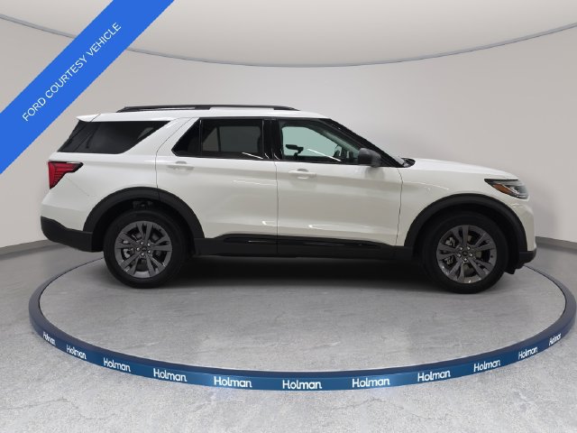Used 2026 Ford Explorer Active w/ Active Comfort Package AWD/4WD image 5