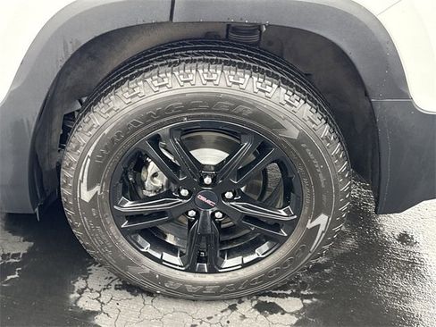 Used 2023 GMC Terrain AT4 w/ LPO, Floor Liner Package image 31