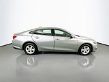 Used 2024 Chevrolet Malibu LT image 4