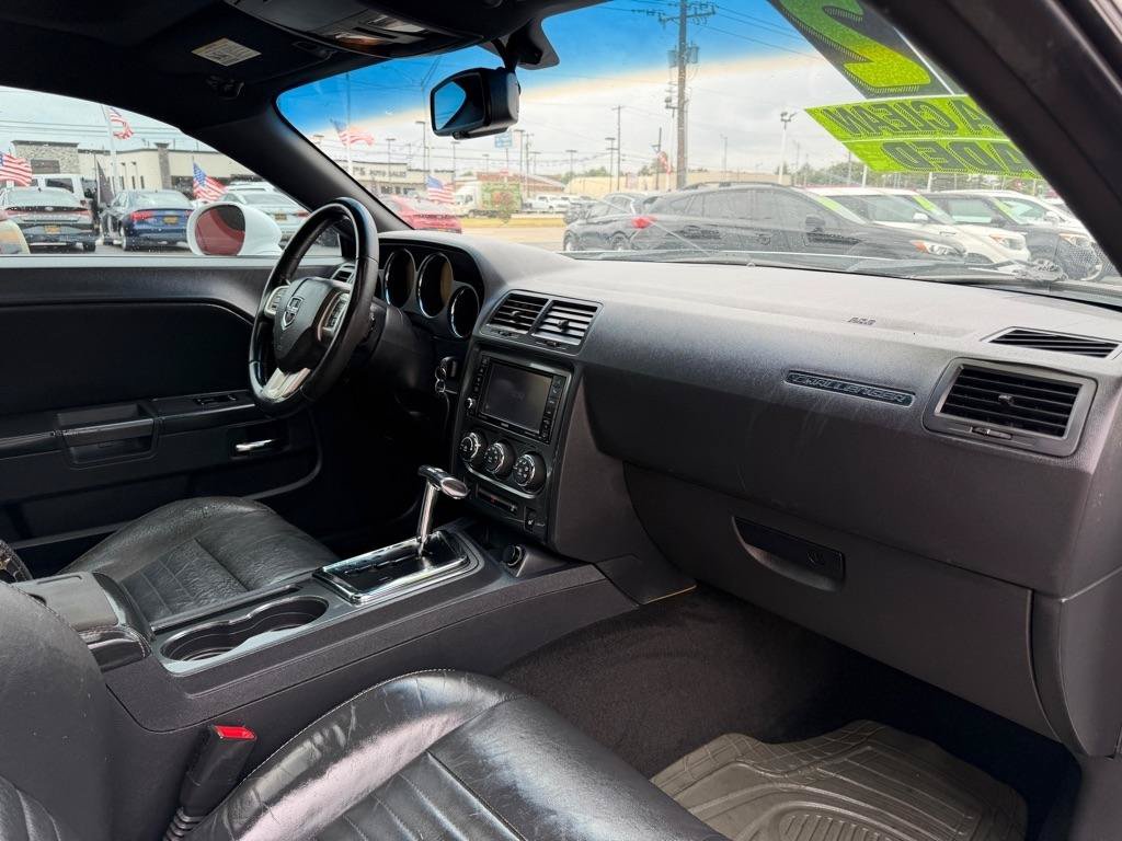 Used 2012 Dodge Challenger SXT Plus RWD image 13