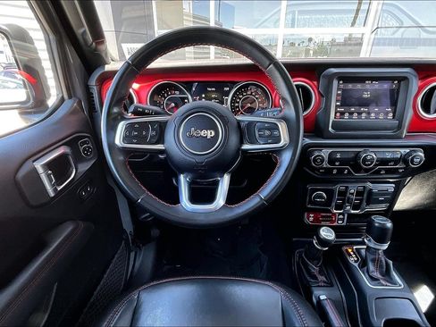 Used 2021 Jeep Gladiator Rubicon AWD/4WD image 5