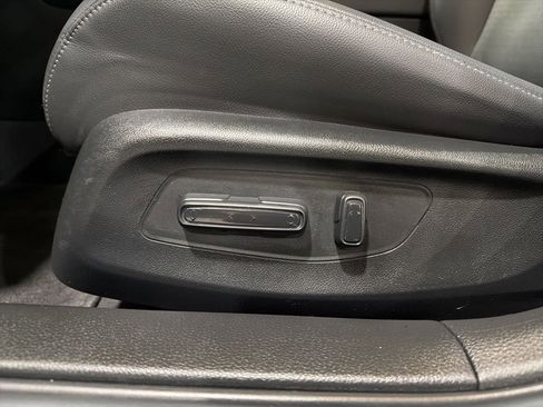 Used 2024 Honda Civic EX-L image 25