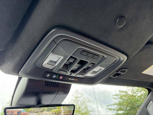 Used 2025 GMC Sierra 1500 Denali Ultimate AWD/4WD image 27