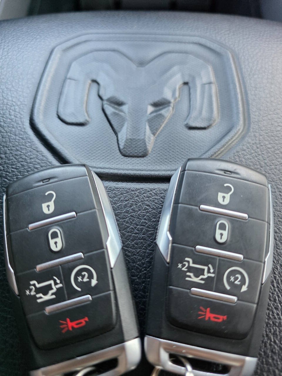 Used 2021 RAM 1500 Laramie AWD/4WD image 31