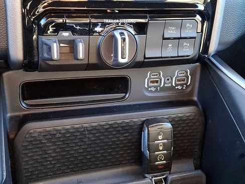 Used 2022 RAM 1500 Big Horn image 24