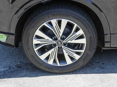 Used 2023 Audi Q4 e-tron Premium Plus w/ Premium Plus image 10