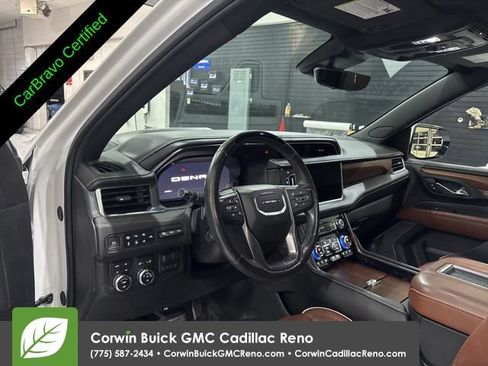 Certified 2024 GMC Yukon Denali Ultimate w/ LPO, Floor Liner Package AWD/4WD image 12
