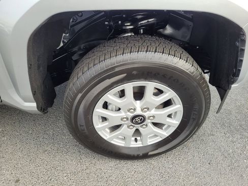 Certified 2025 Toyota Tacoma SR5 image 15