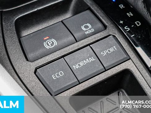 Used 2021 Toyota RAV4 LE image 42