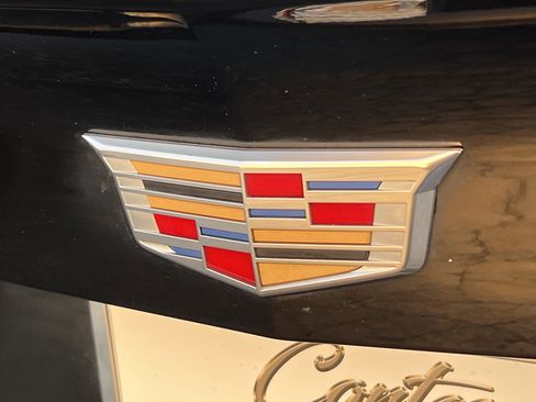 Used 2023 Cadillac XT4 Sport image 8