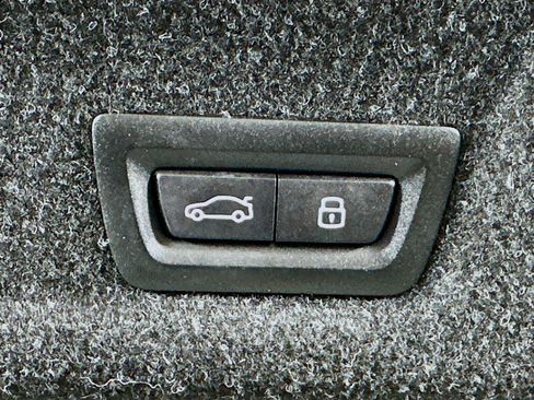 Used 2025 BMW 330i 330i image 30