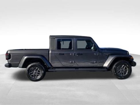 New 2026 Jeep Gladiator Sport image 8