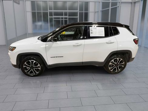 Used 2023 Jeep Compass Limited image 5