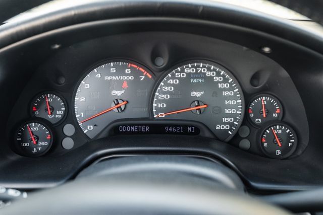 Used 2003 Chevrolet Corvette Coupe w/ Preferred Equipment Group RWD image 10
