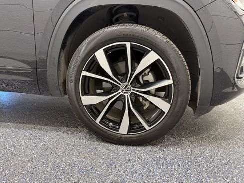 Used 2024 Volkswagen Atlas SEL Premium R-Line AWD/4WD image 14