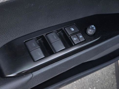 Used 2026 Toyota Camry SE w/ Convenience Package FWD image 10