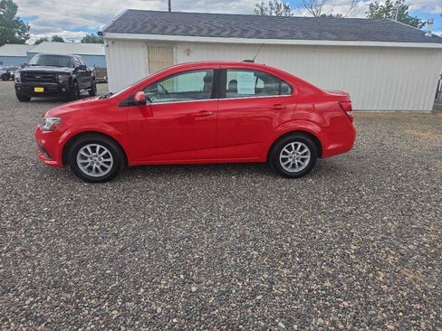 Used 2017 Chevrolet Sonic LT w/ Convenience Package FWD image 5