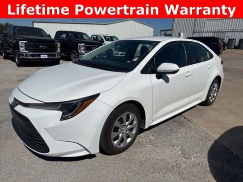 Used 2024 Toyota Corolla LE image 1