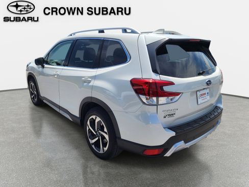 Used 2022 Subaru Forester Touring AWD/4WD image 3