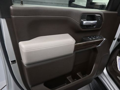 Used 2021 Chevrolet Silverado 2500 LT w/ Texas Edition image 21