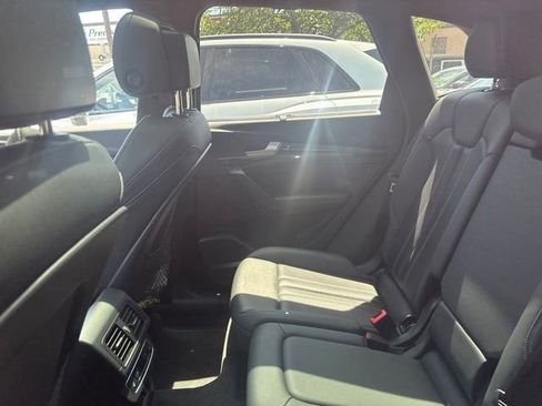 Used 2023 Audi SQ5 Prestige w/ Prestige Package AWD/4WD image 5