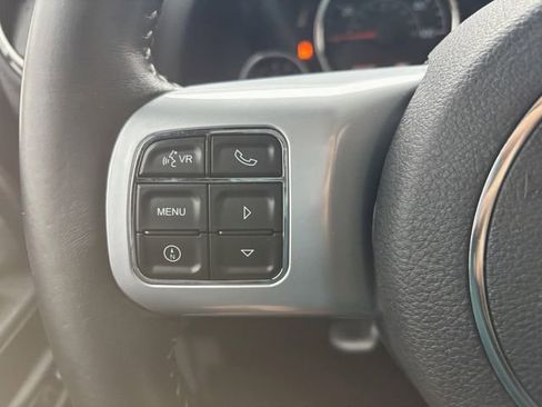 Used 2016 Jeep Wrangler Unlimited Rubicon image 24