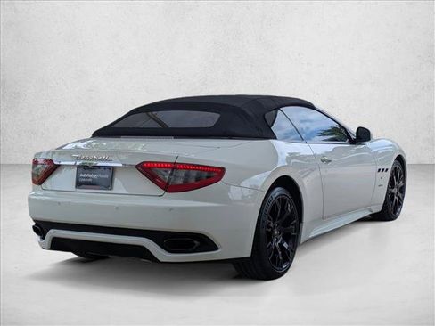 Used 2016 Maserati GranTurismo MC RWD image 5
