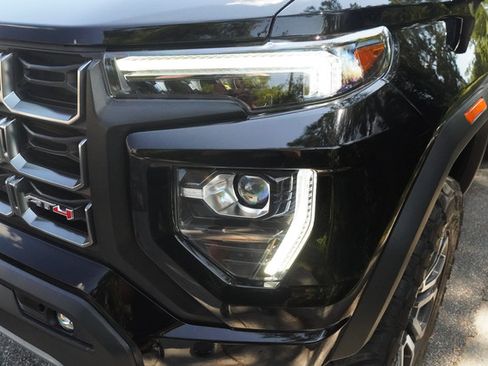 Used 2024 GMC Canyon AT4 w/ AT4 Premium Package AWD/4WD image 33