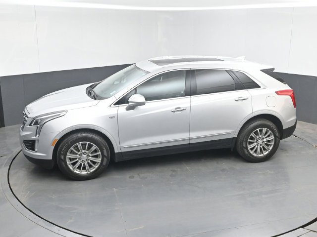 Used 2017 Cadillac XT5 Luxury w/ Driver Awareness Package AWD/4WD image 41
