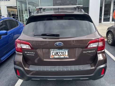 Used 2019 Subaru Outback 2.5i Touring w/ Popular Package #3A image 9