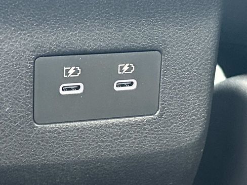 New 2026 Nissan Kicks SR w/ Interior Electronics Package FWD image 21