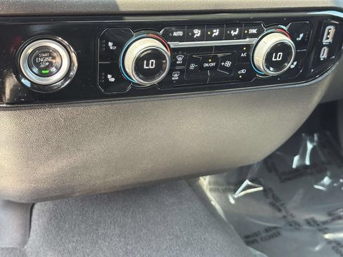 Certified 2024 Chevrolet Silverado 1500 LT AWD/4WD image 12
