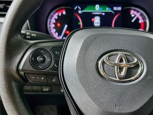 Used 2023 Toyota RAV4 XLE w/ Convenience Package FWD image 18