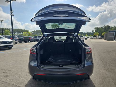 Used 2022 Tesla Model Y Performance AWD/4WD image 17