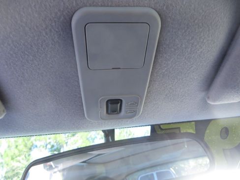 Used 1997 Dodge Avenger image 16