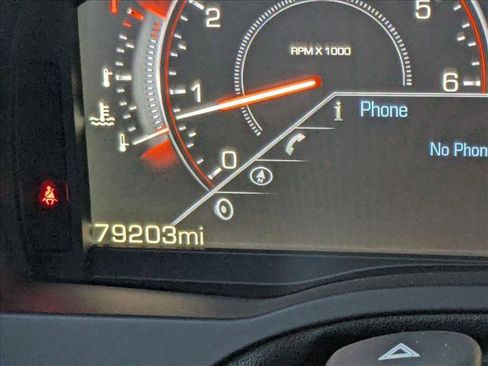 Used 2015 Cadillac Escalade Platinum image 10